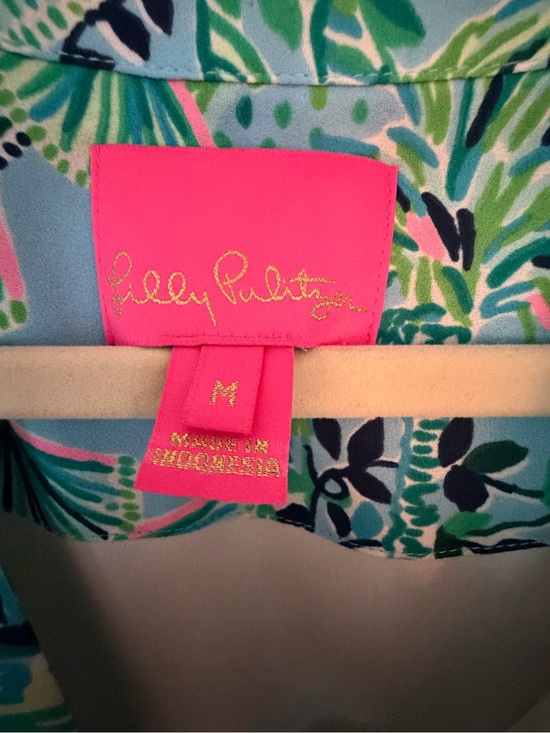 Lilly Pulitzer Dresses & Skirts - Lilly Pulitzer Tropical Print Dress in Aqua, Pink, Green